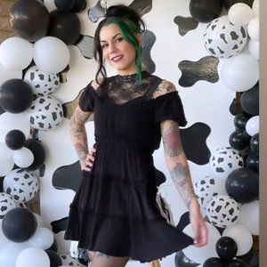 Meet your Posher, Devin